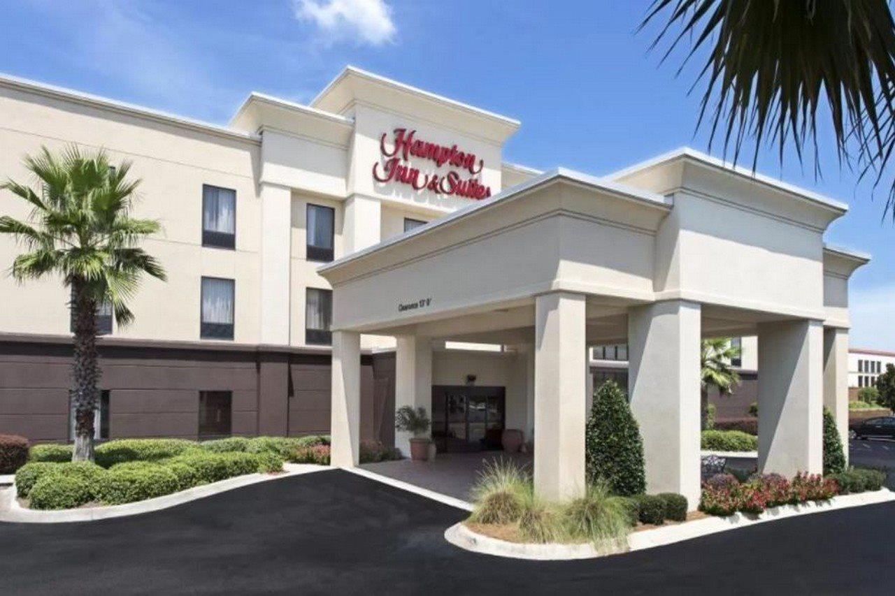 Hampton Inn & Suites Pensacola I-10 N At University Town Plaza Exterior photo
