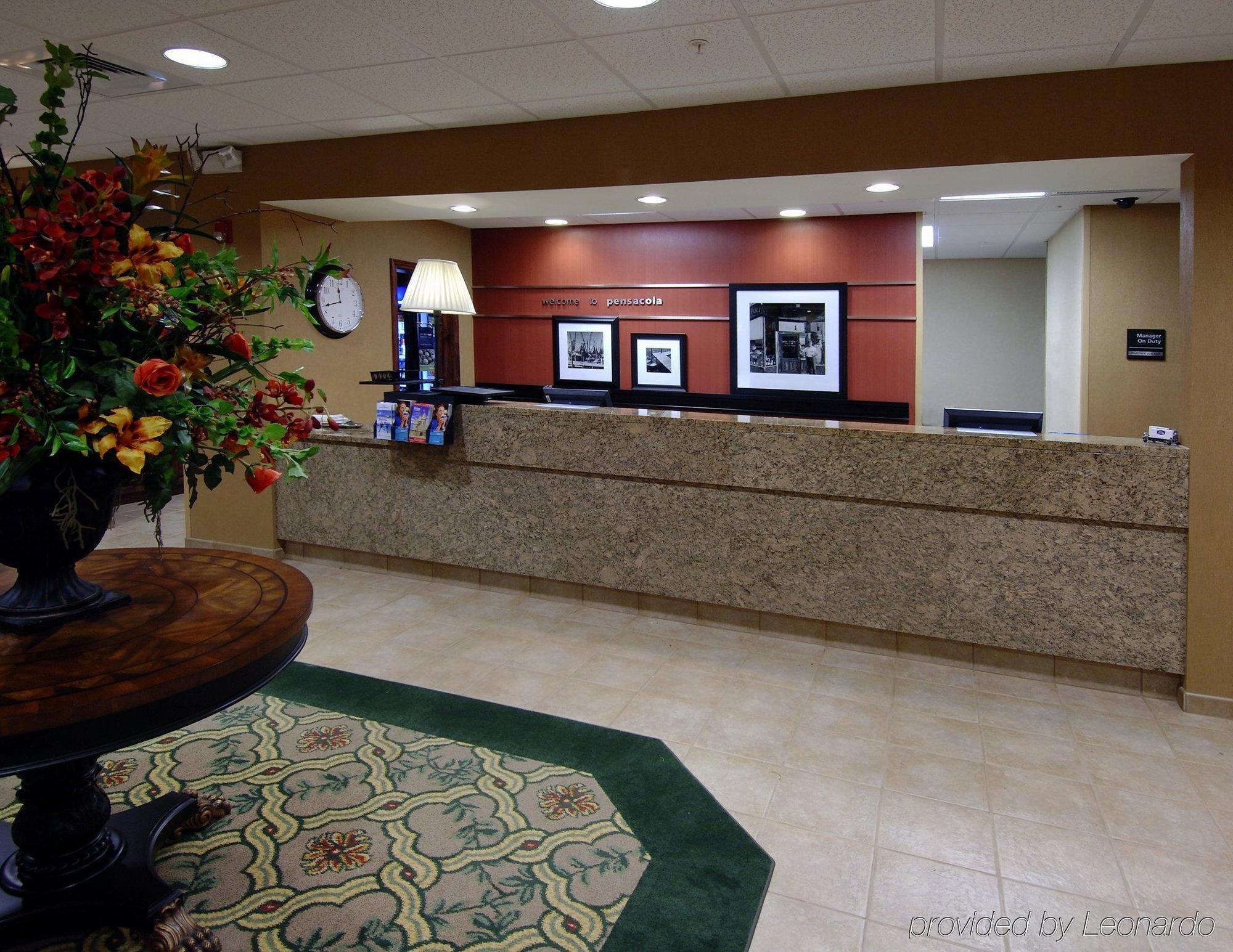 Hampton Inn & Suites Pensacola I-10 N At University Town Plaza Interior photo