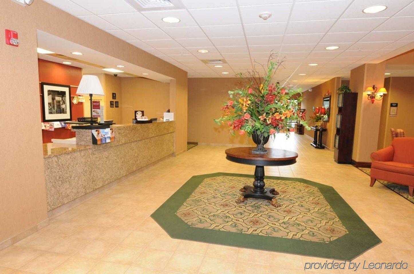 Hampton Inn & Suites Pensacola I-10 N At University Town Plaza Interior photo