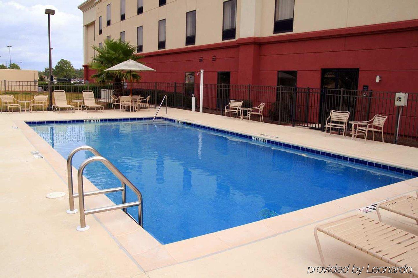 Hampton Inn & Suites Pensacola I-10 N At University Town Plaza Exterior photo